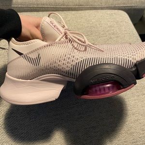 Nike Women’s Superrep Sneaker pink 8